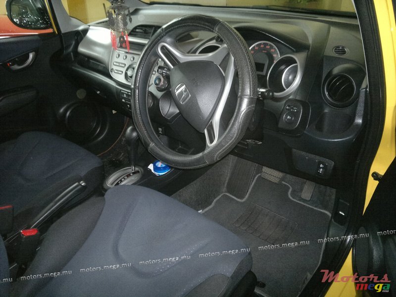 2009' Honda Jazz FIT AUTO photo #5