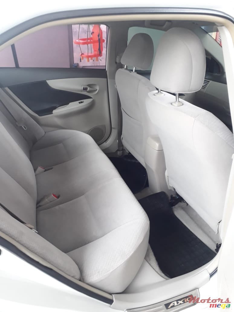 2010' Toyota Axio Private photo #2