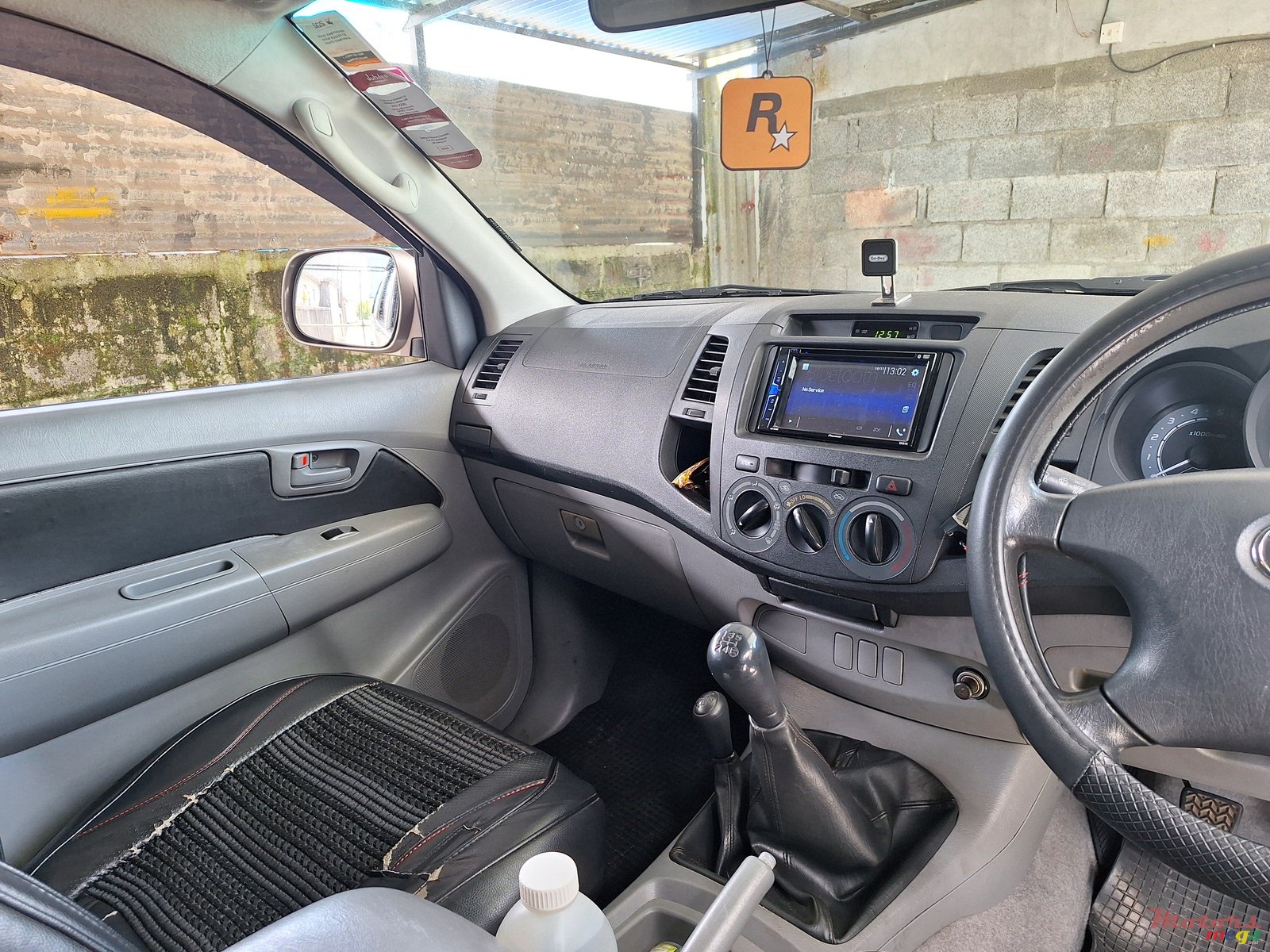 2007' Toyota Hilux photo #5