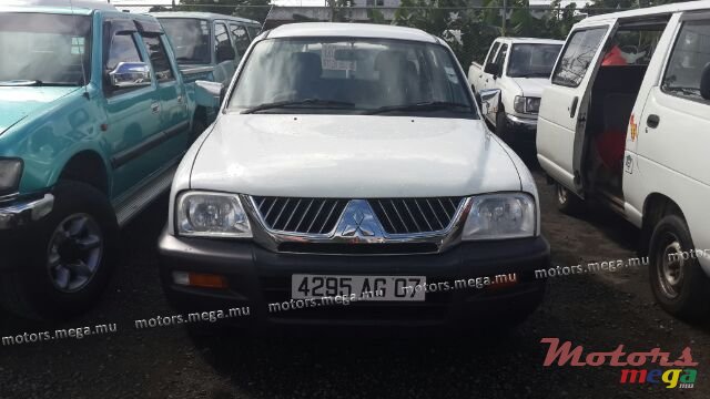 2007' Mitsubishi L200 photo #3