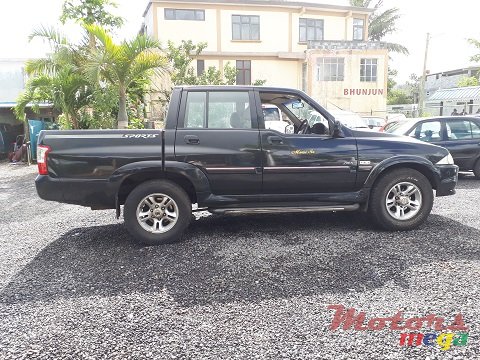 2009' SsangYong Musso photo #5