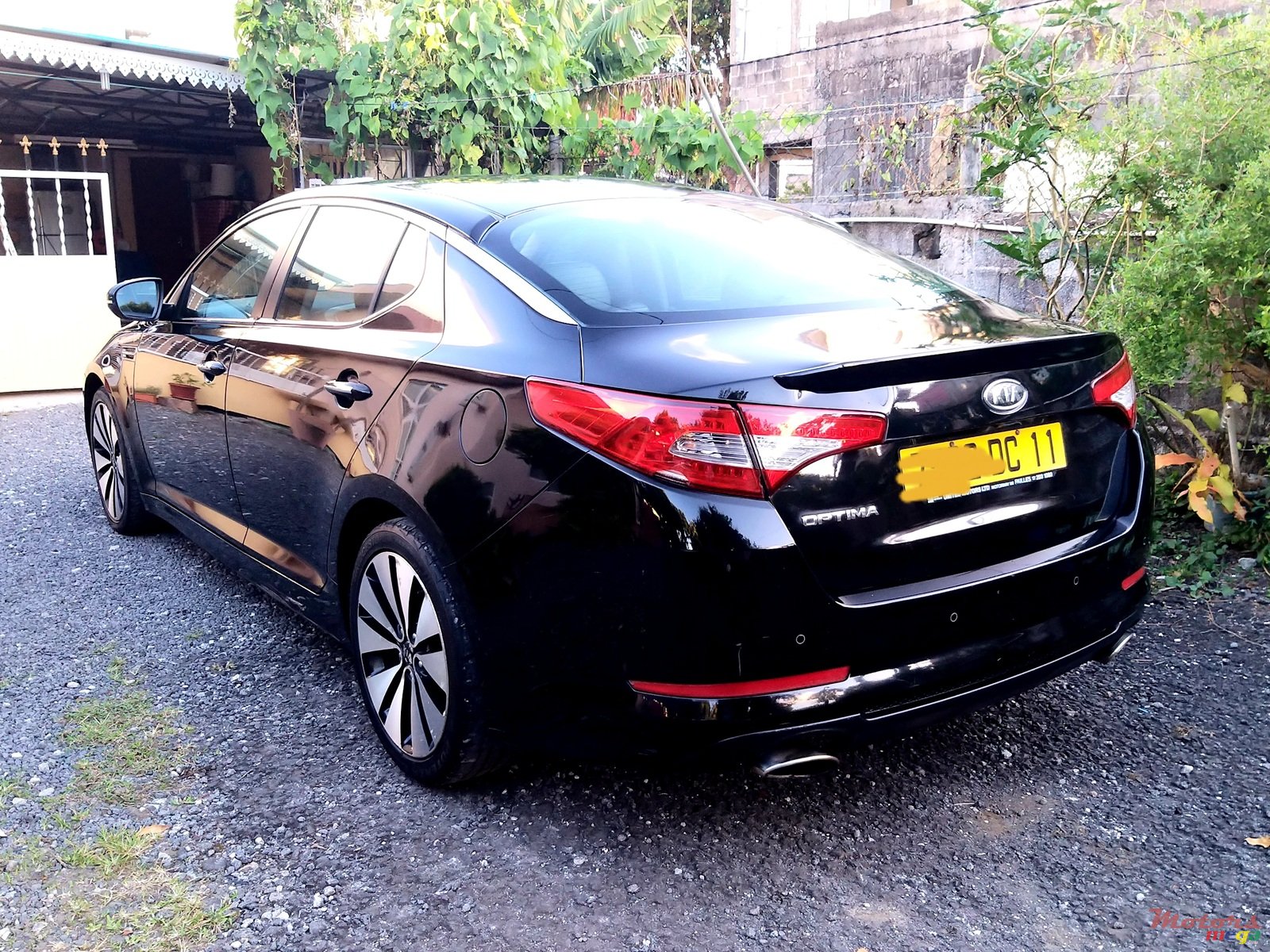 2011' Kia Optima photo #2