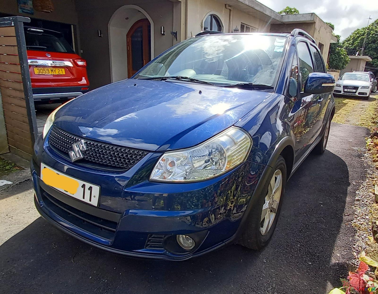 2011' Suzuki SX4 AUTOMATIC photo #1