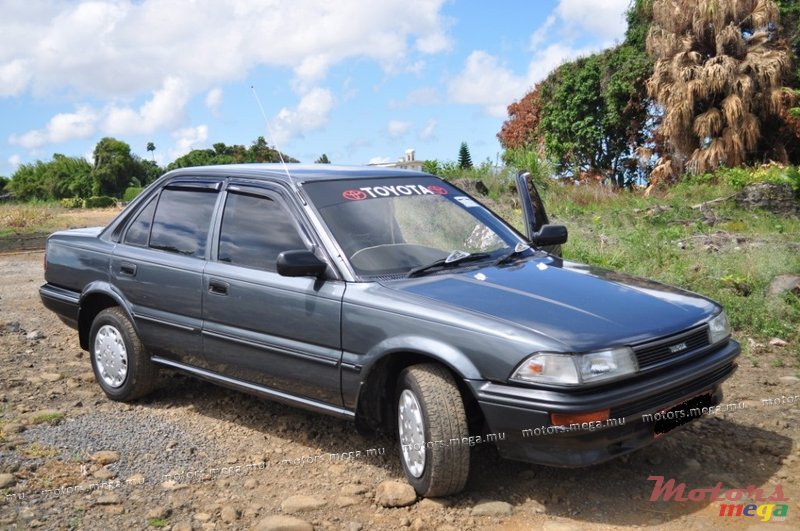 1992' Toyota photo #2