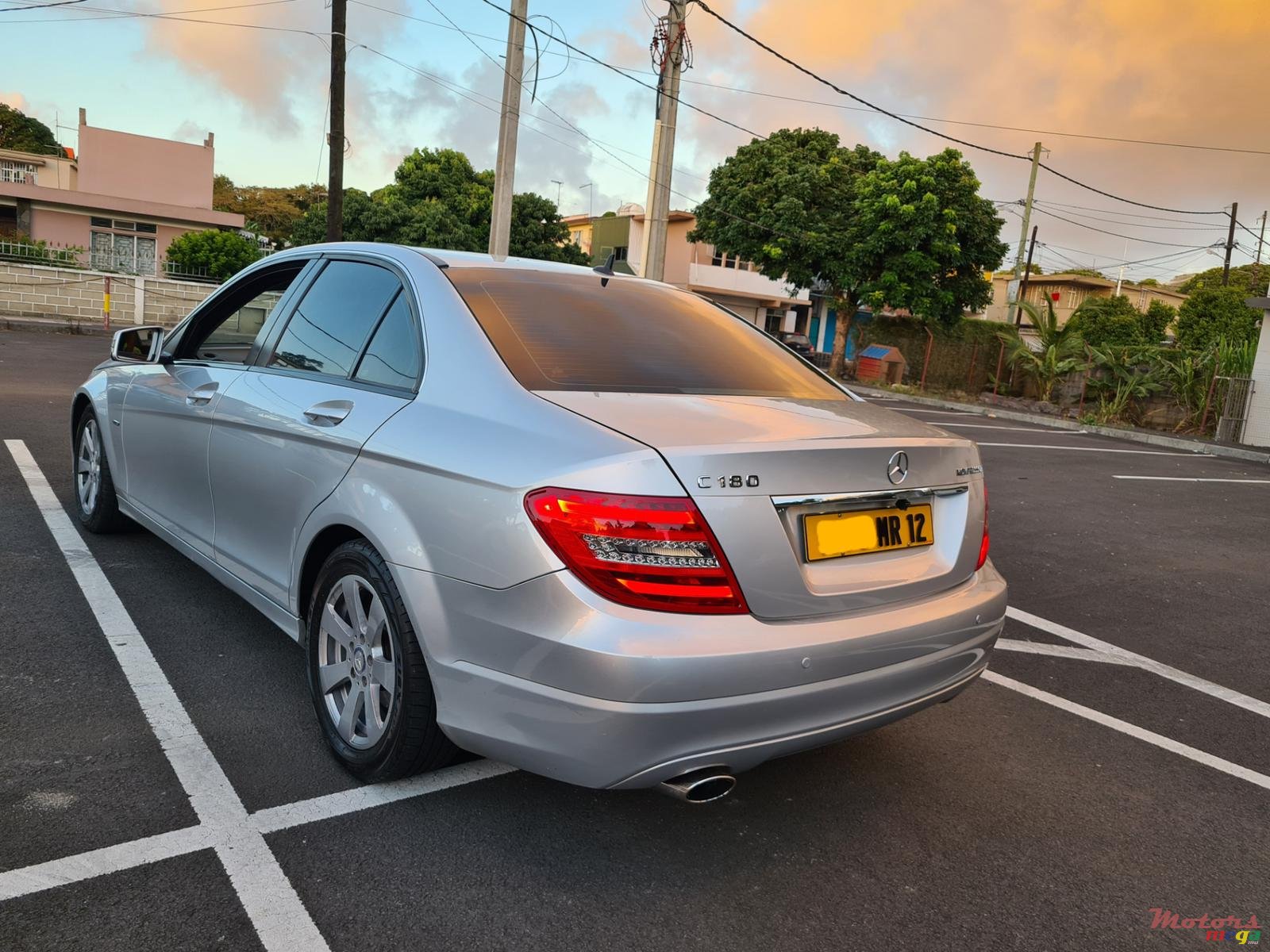 2012' Mercedes-Benz C180 Automatic photo #4