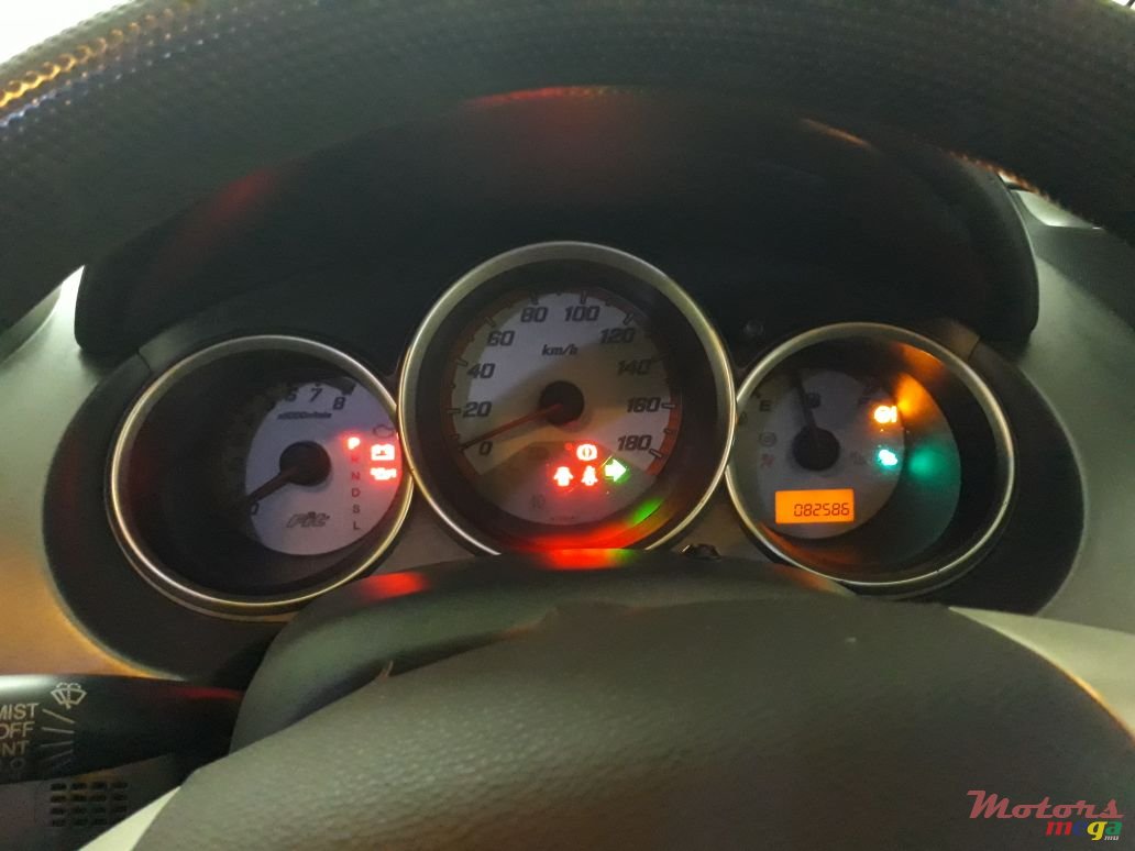 2006' Honda Fit photo #4