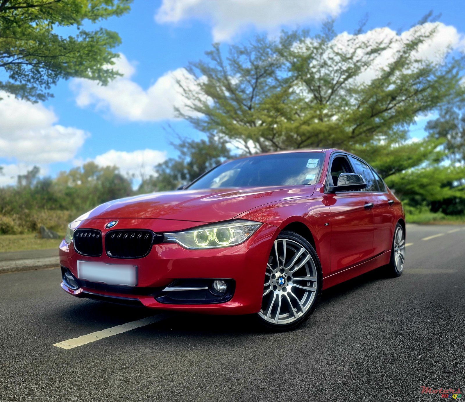 2014' BMW 3 Series Sport 1.6 photo #1