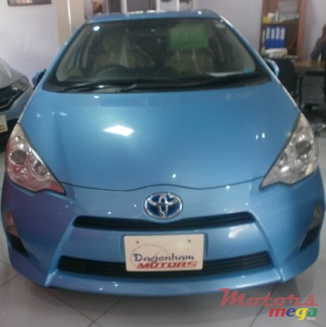 2013' Toyota Aqua photo #1