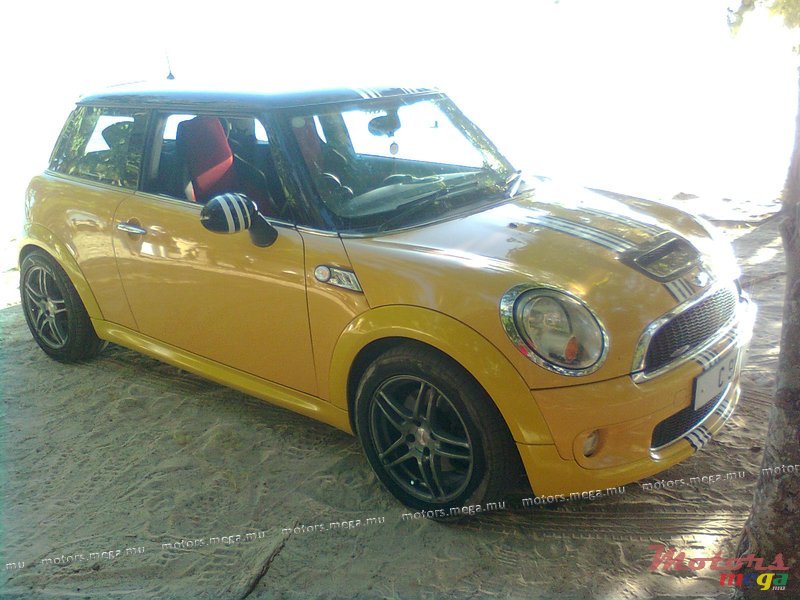 2007' MINI john cooper works photo #1