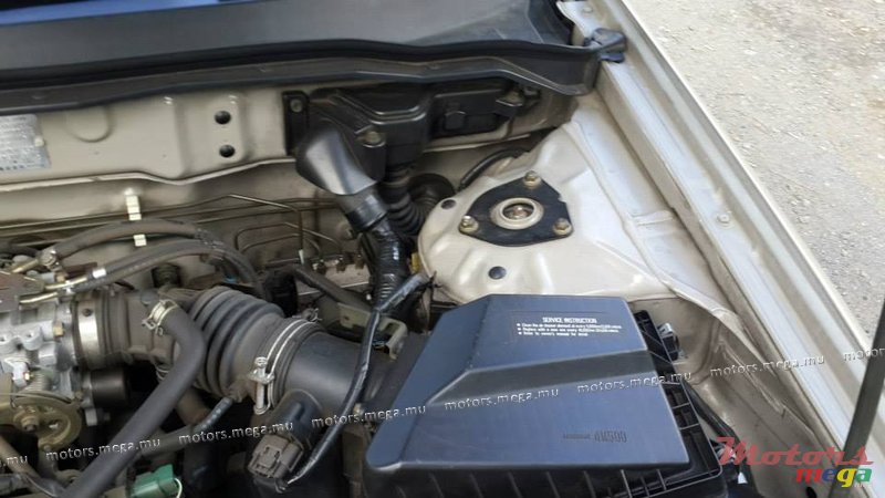 2004' Nissan Sunny N17 photo #5