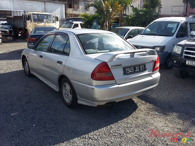 1997' Mitsubishi Lancer no photo #3