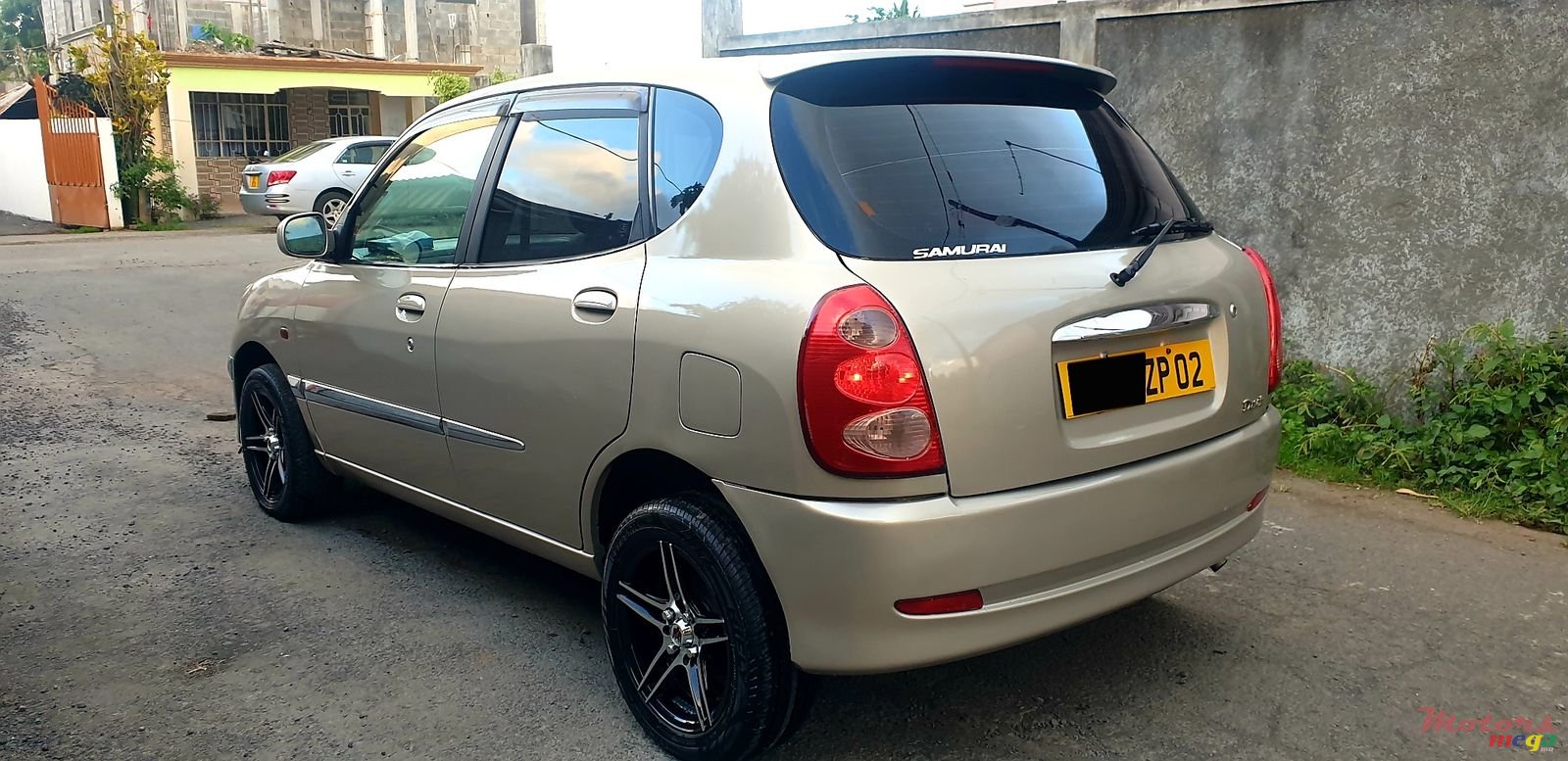 2002' Toyota photo #4