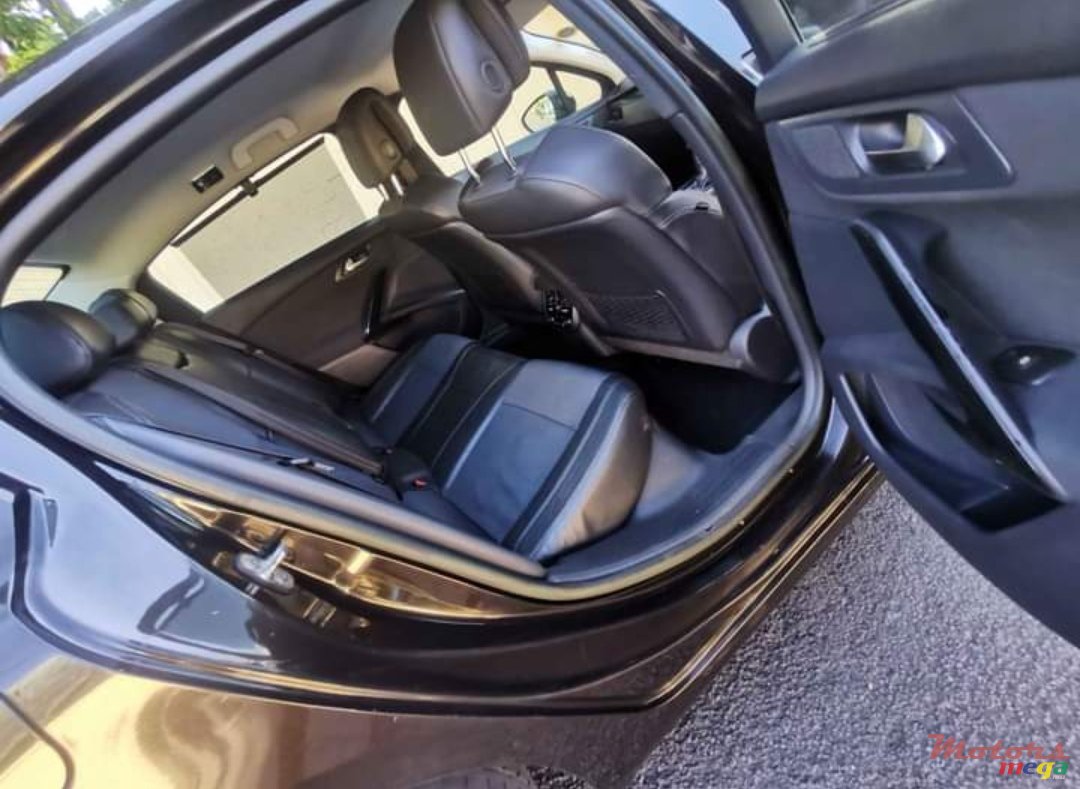 2013' Peugeot 508 photo #3