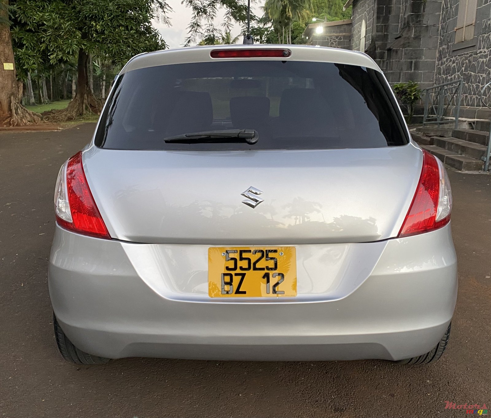 2012' Suzuki Swift Japan photo #3