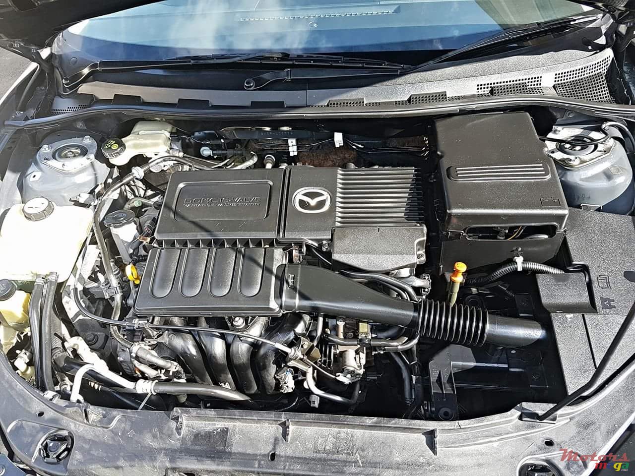 2004' Mazda 3 photo #4