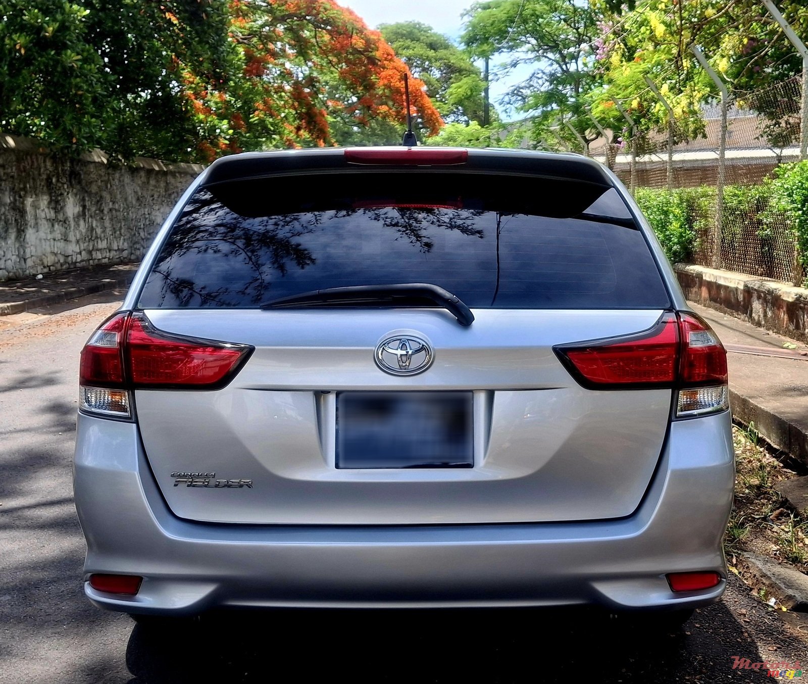 2016' Toyota Fielder photo #2