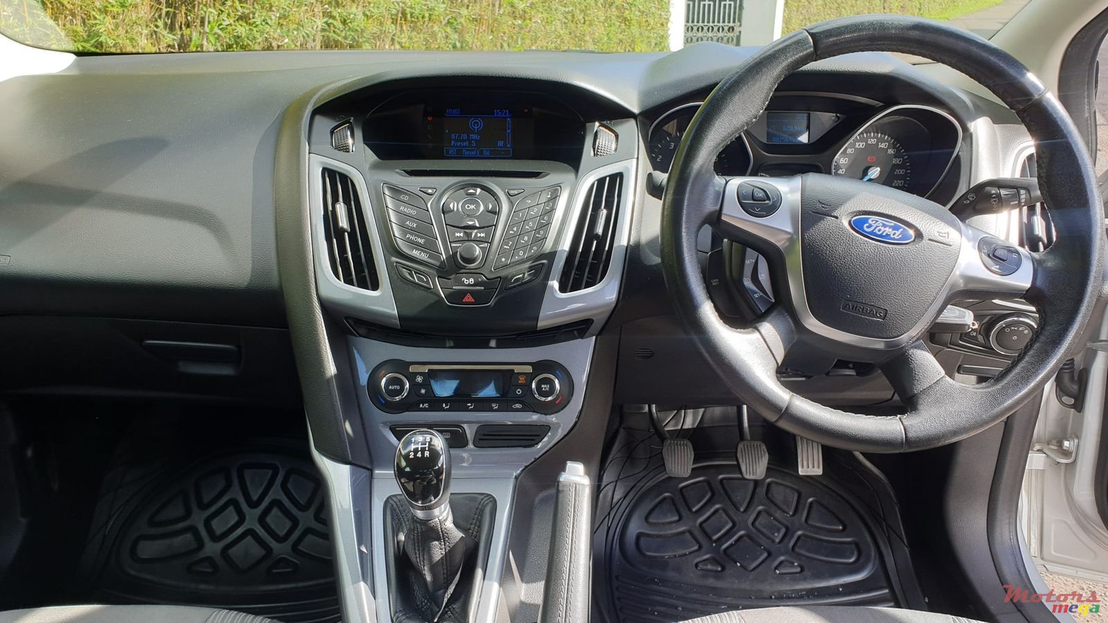 2014' Ford Focus Titanium photo #4