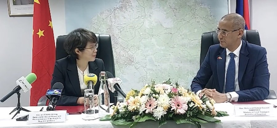 Huang Shifang and Osman Mahomed