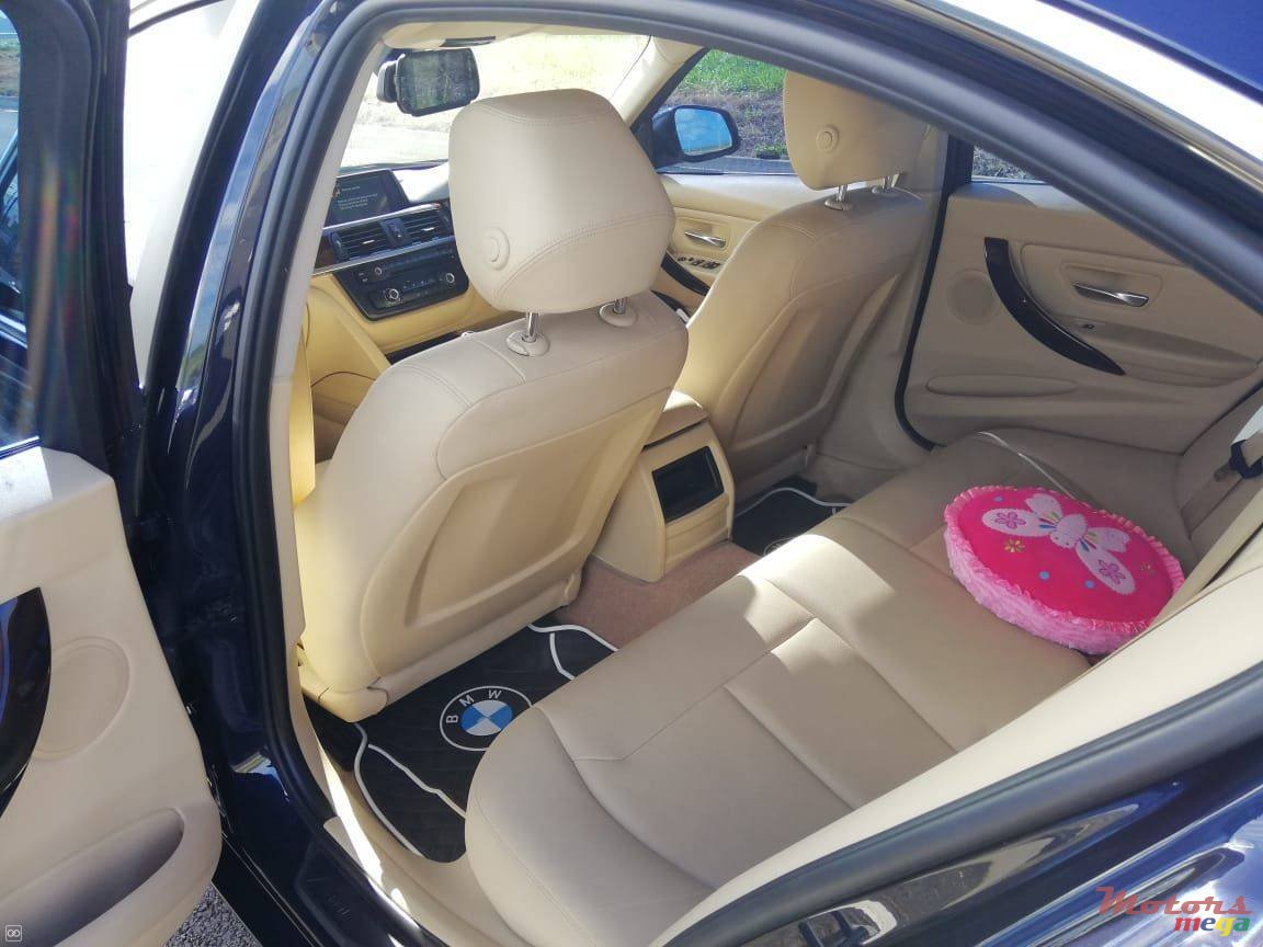 2014' BMW 3 Series photo #2