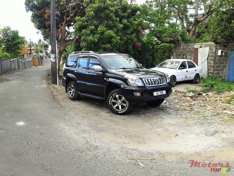 2003' Toyota landcruiser gx photo #1