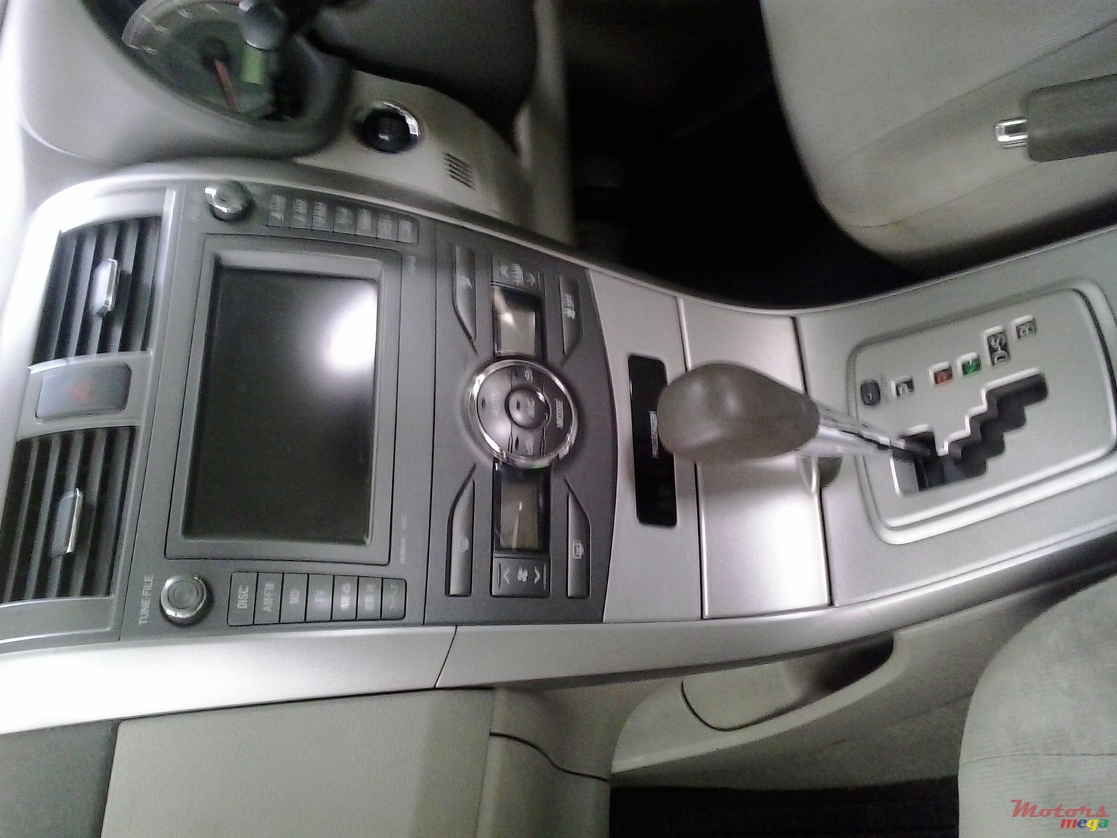 2007' Toyota Axio G photo #3