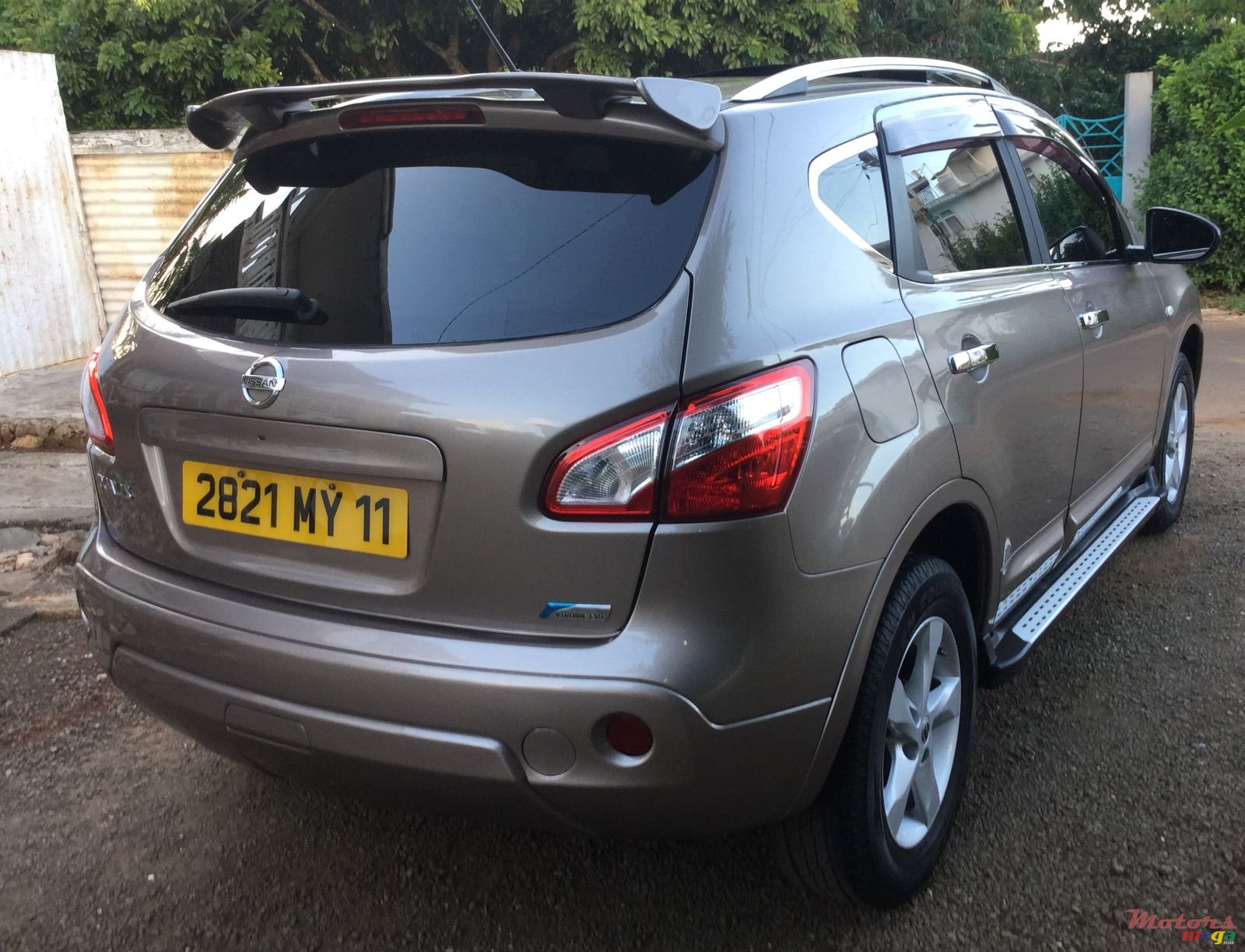 2011' Nissan Qashqai photo #3