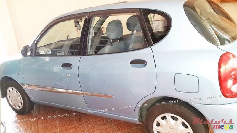 2002' Toyota photo #4