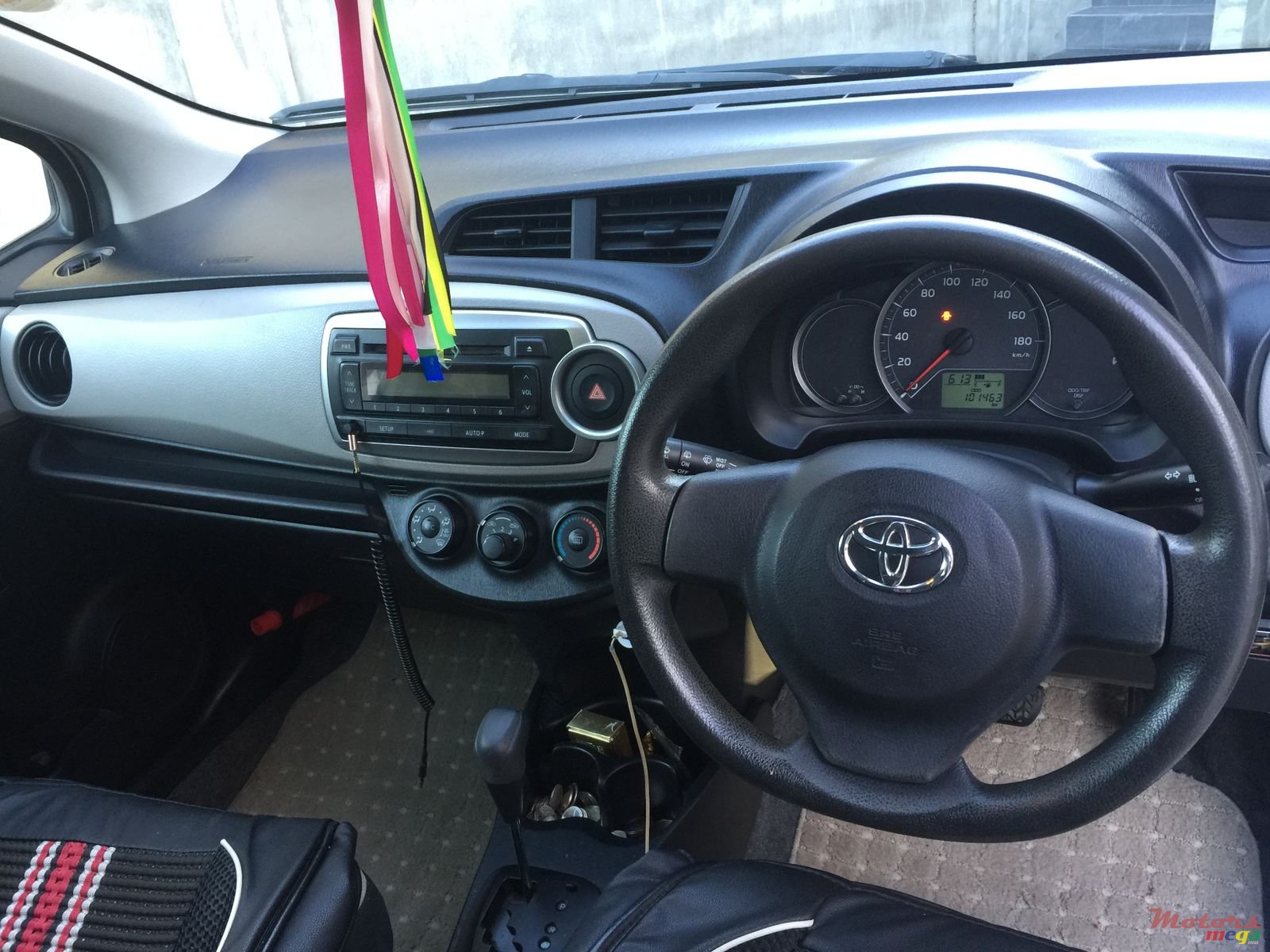 2012' Toyota Vitz photo #5