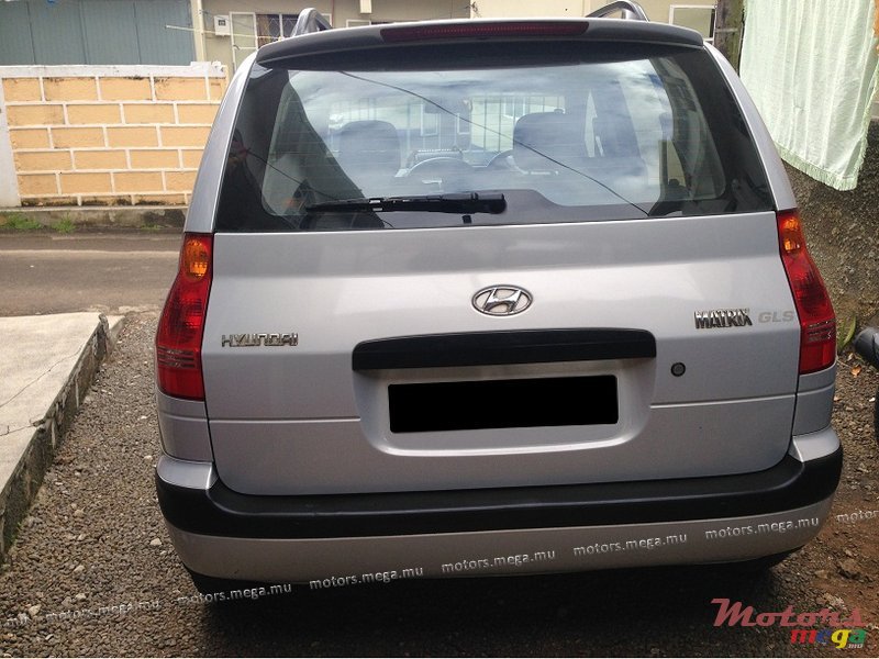 2004' Hyundai photo #3