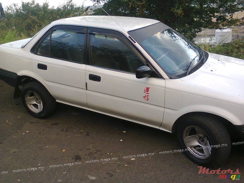 1989' Toyota photo #1