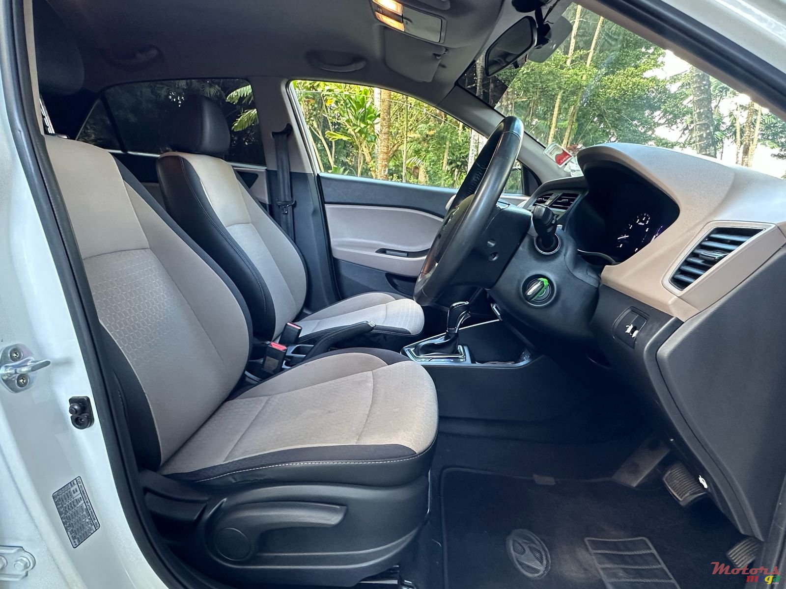 2016' Hyundai i20 photo #5