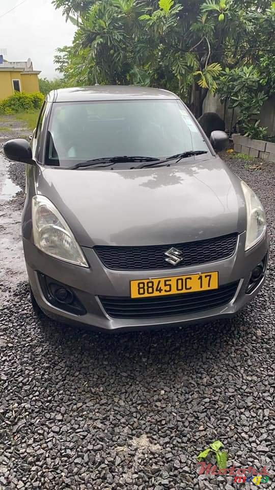 2017' Suzuki Swift India photo #2