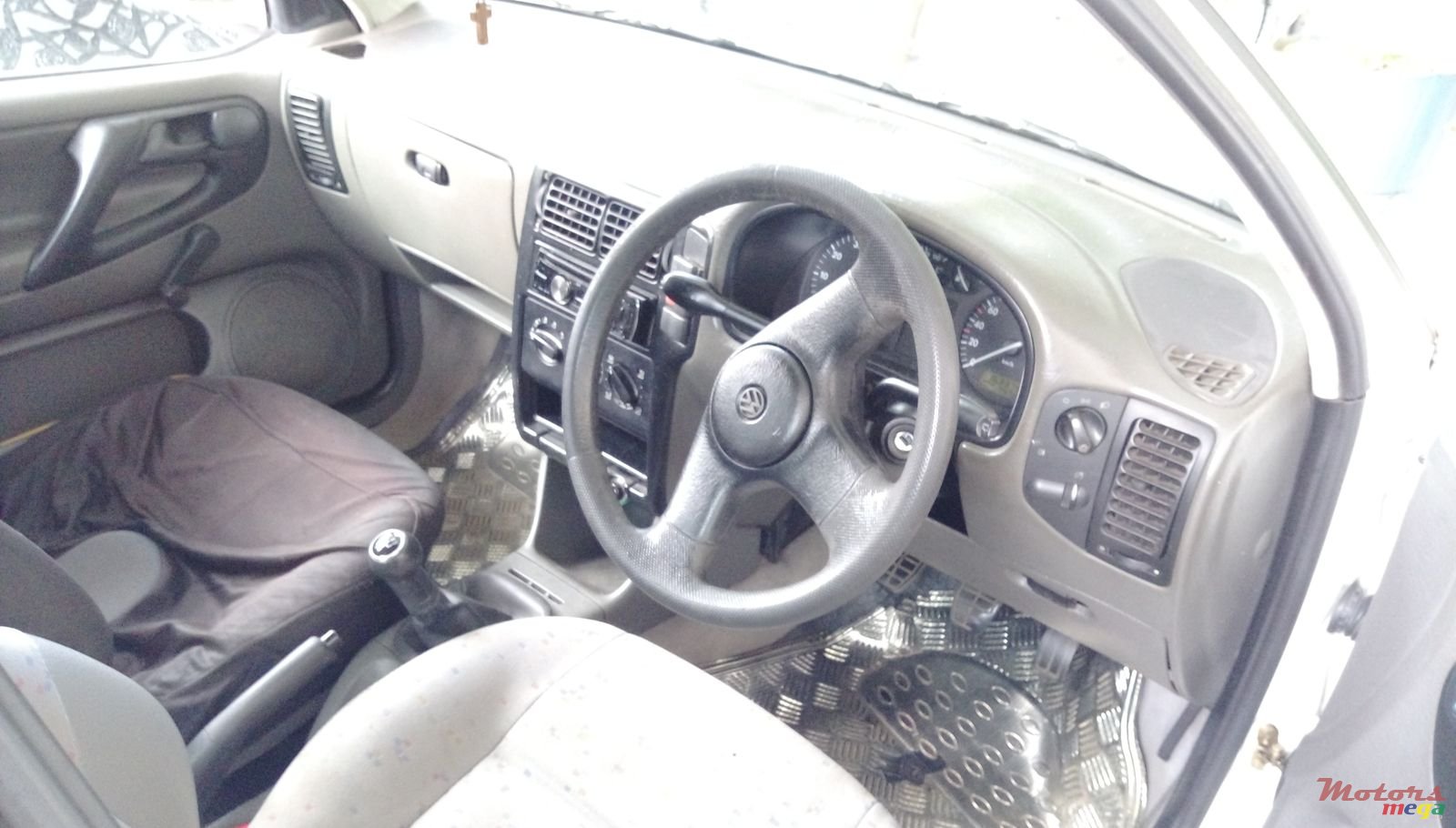 1999' Volkswagen Polo photo #4