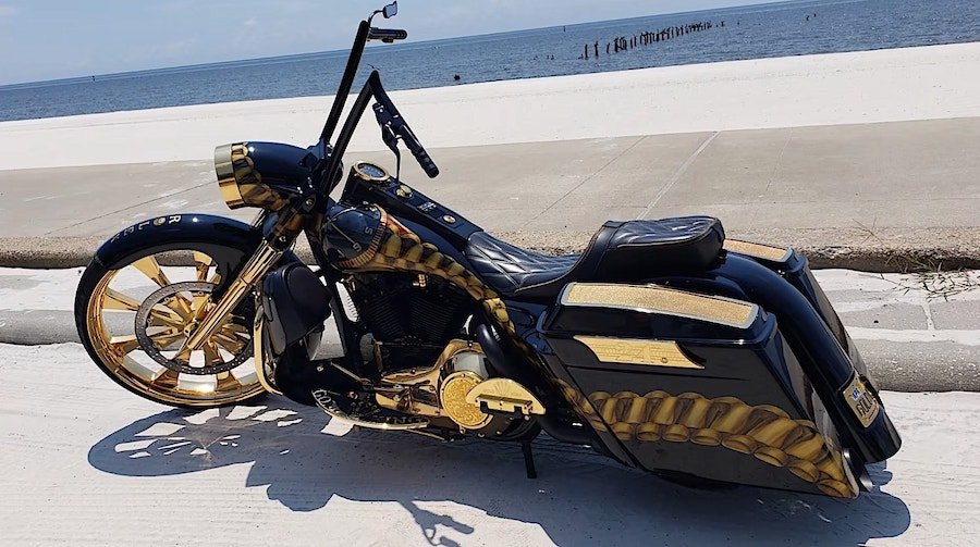 Harley-Davidson Gold King Is a Rolex Watch on Wheels, Made for the Strangest of Reasons