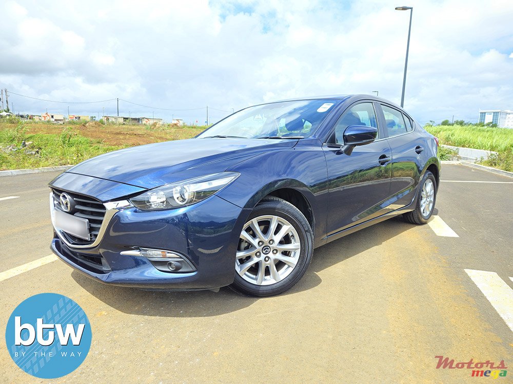 2018' Mazda 3 photo #2