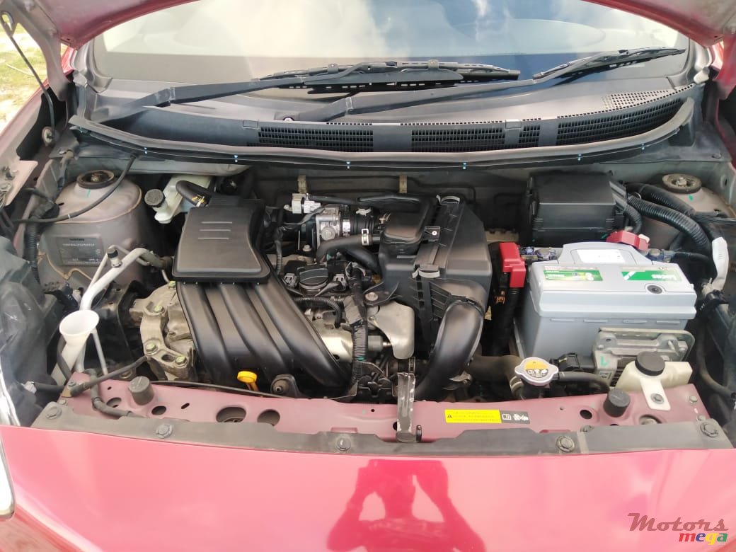 2015' Nissan Micra photo #5