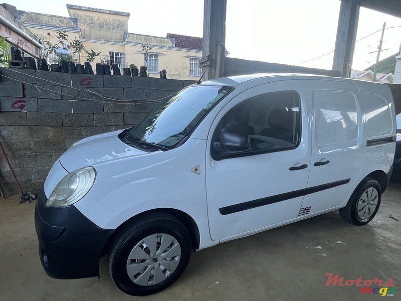 2014' Renault Kangoo Gaz,electric windows,backseat photo #5