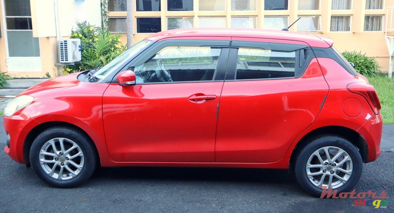 2020' Suzuki Swift photo #2