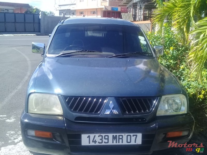 2007' Mitsubishi L 200 Nil photo #2