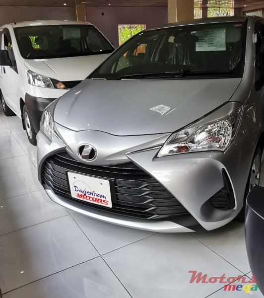 2018' Toyota Vitz photo #1