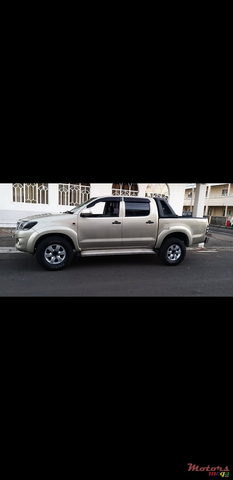 2014' Toyota Hilux any photo #2