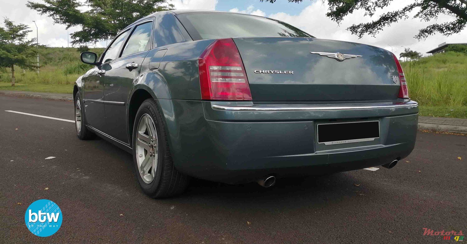 2006' Chrysler 300 C 5.7 Hemi 345hp photo #2