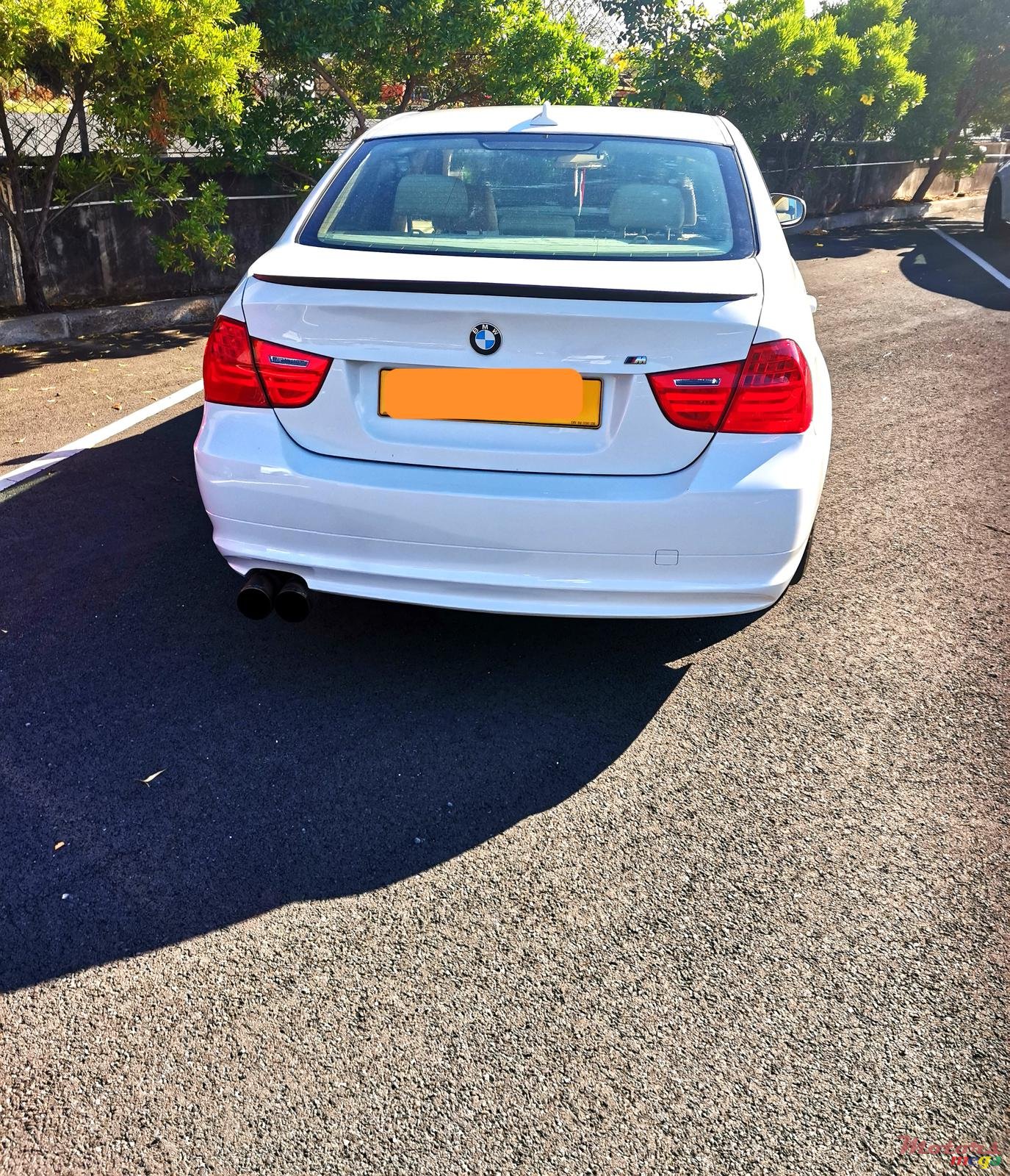 2010' BMW 318 photo #5