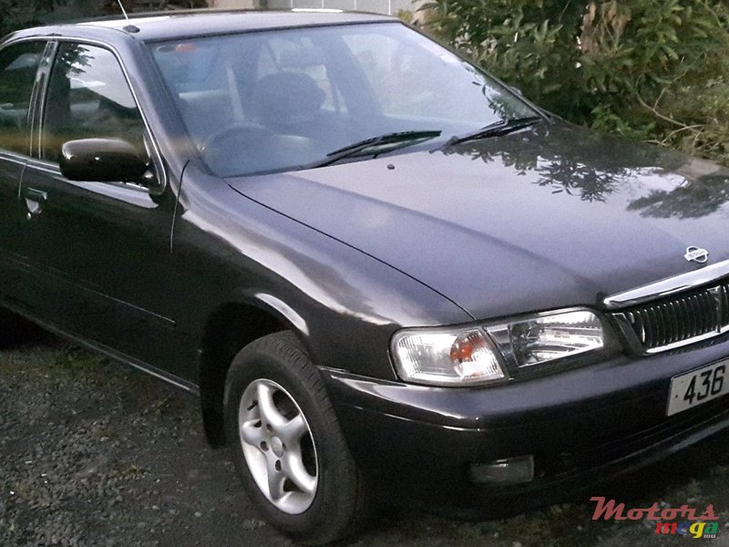 1999' Nissan Sunny photo #1