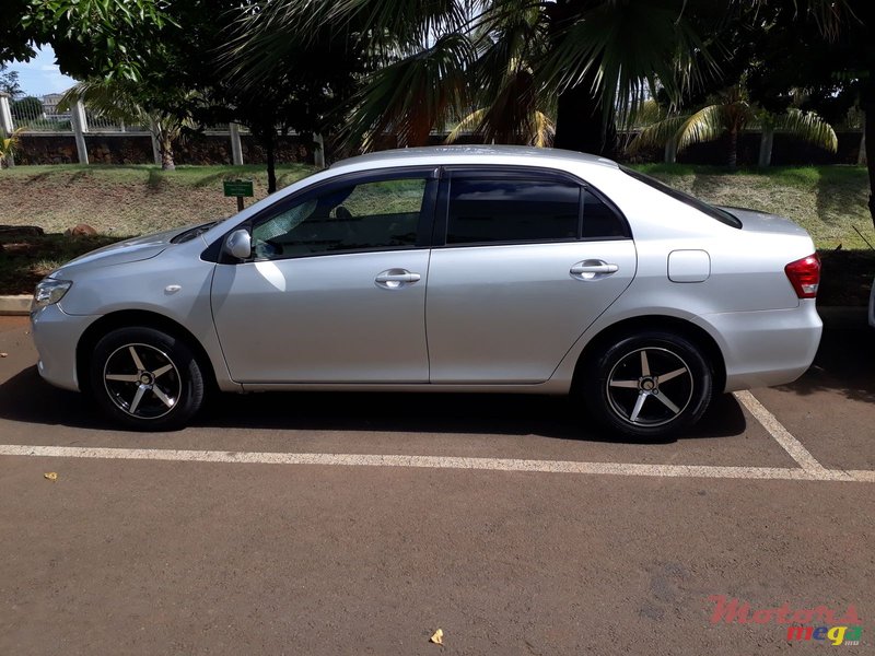 2011' Toyota Corolla photo #2