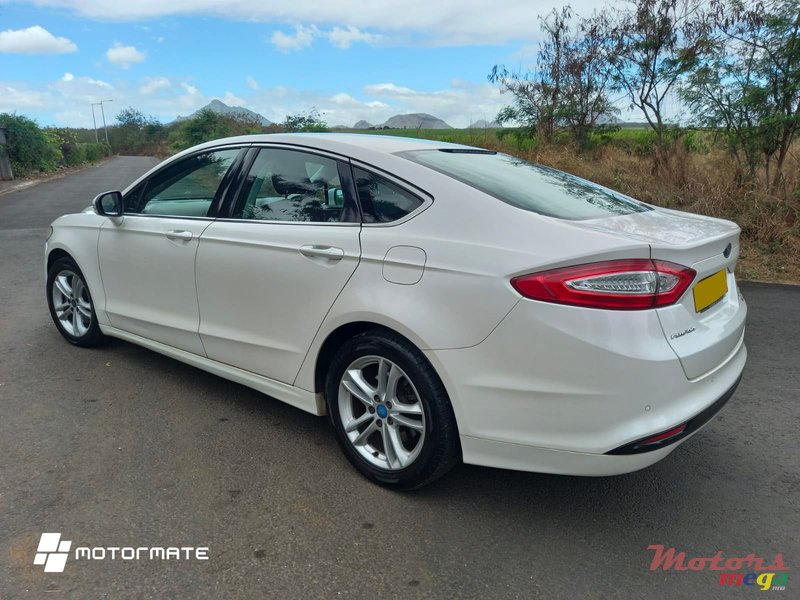 2016' Ford Fusion Titanium photo #3