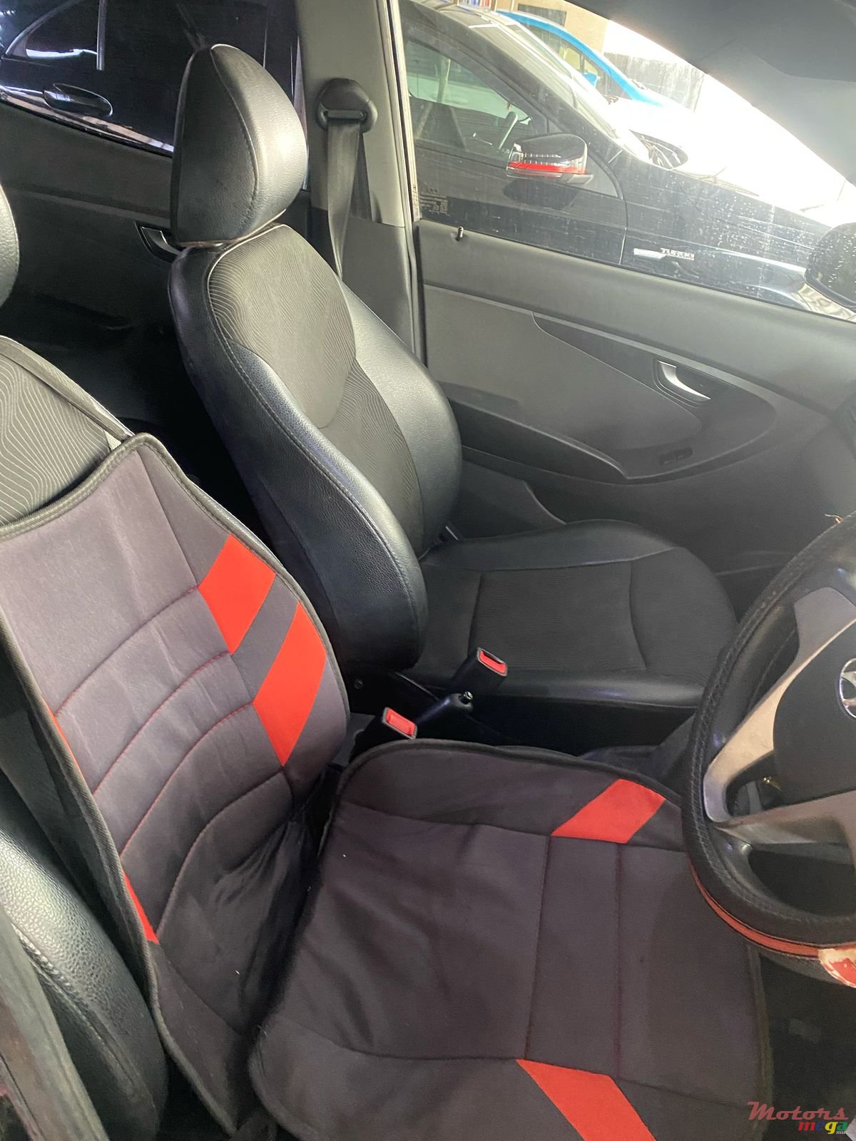 2017' Hyundai Elantra Eon photo #5