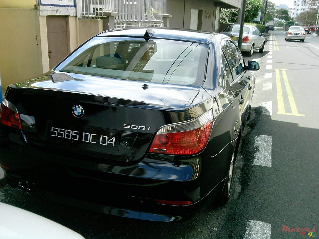 2004' BMW 520 E60 photo #2