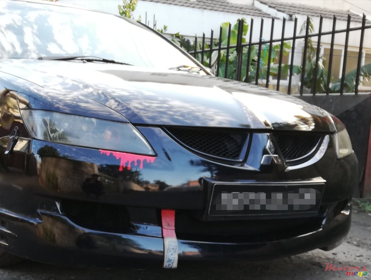 2005' Mitsubishi Lancer 4G18 engine photo #1