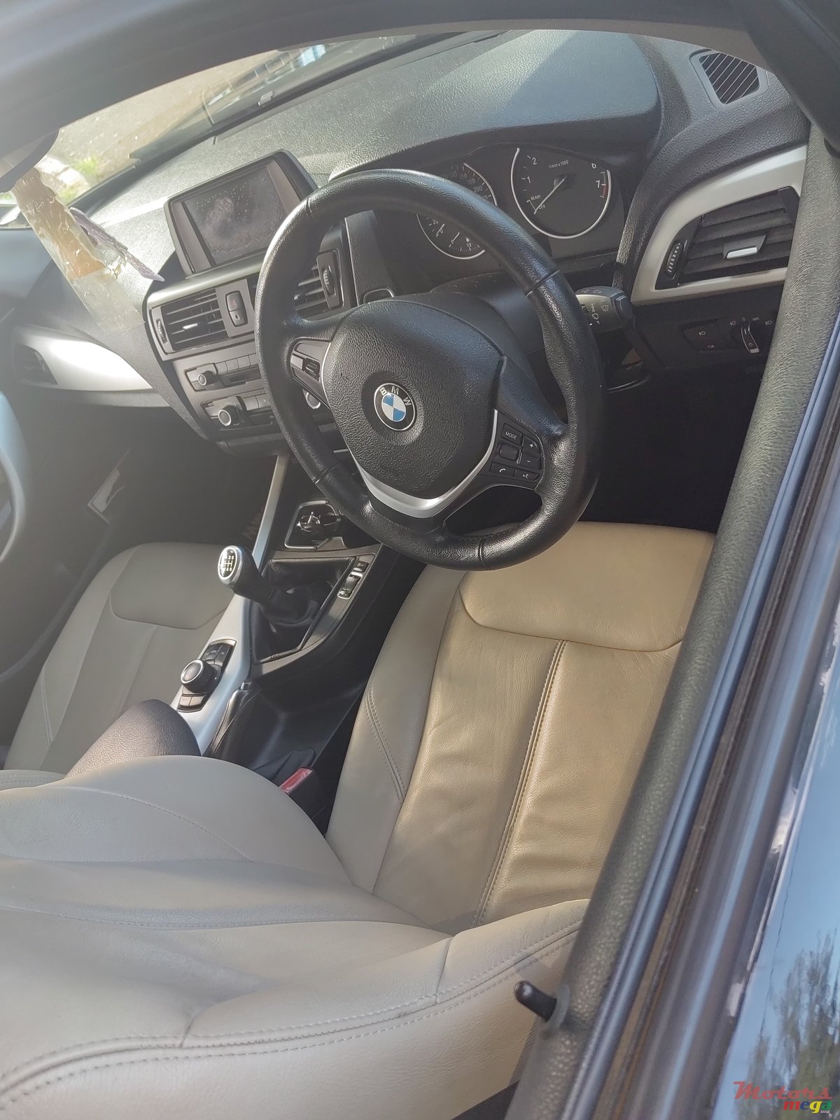 2012' BMW 116 photo #1